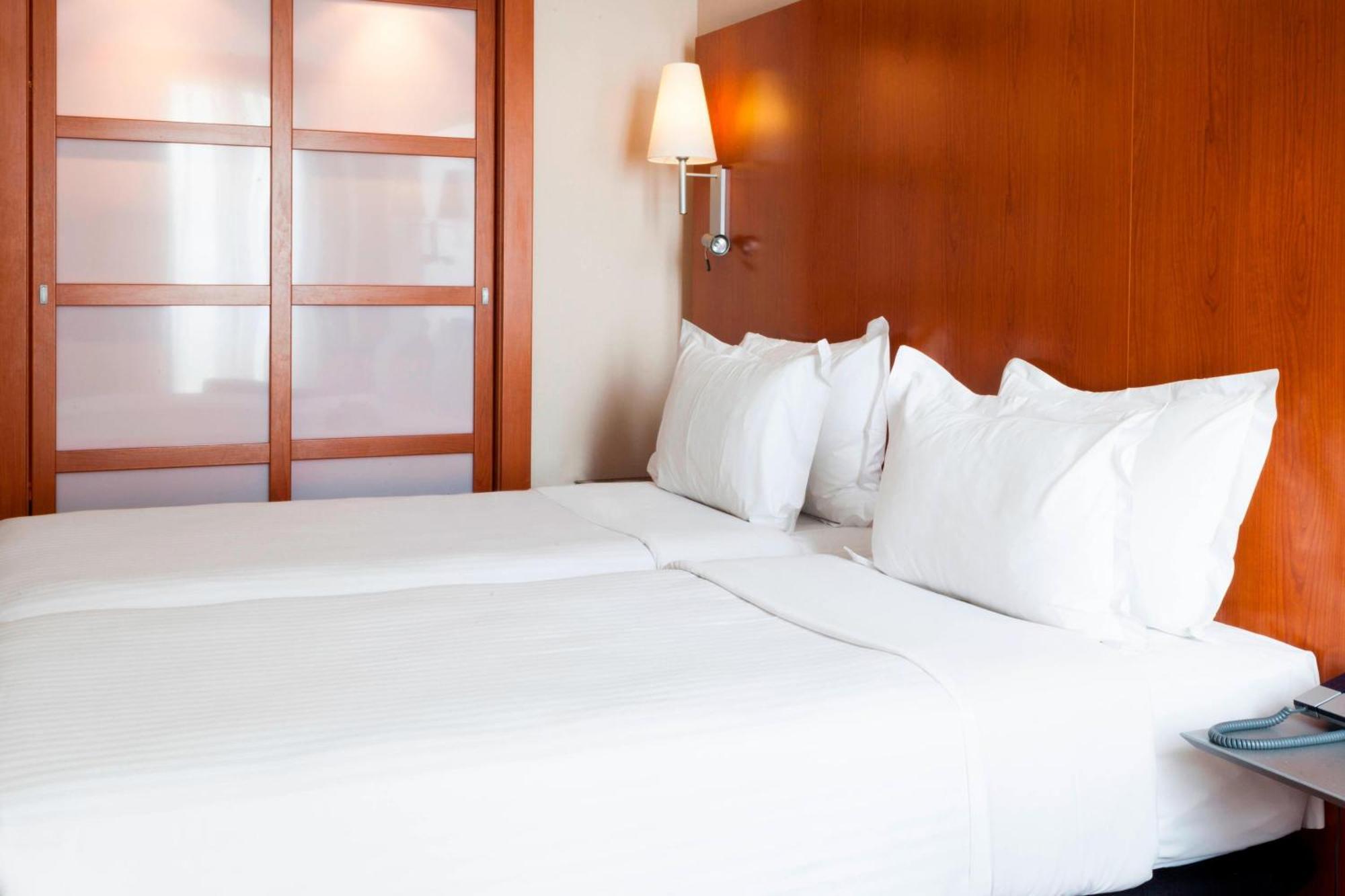 Ac Hotel Palencia By Marriott Ngoại thất bức ảnh